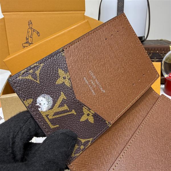 2026122105458646 270